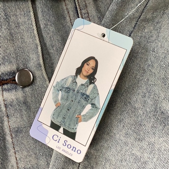 NWT Ci Sono Pearl Embellished Vintage Wash Oversized Fit  Denim Jacket Medium - Picture 6 of 9